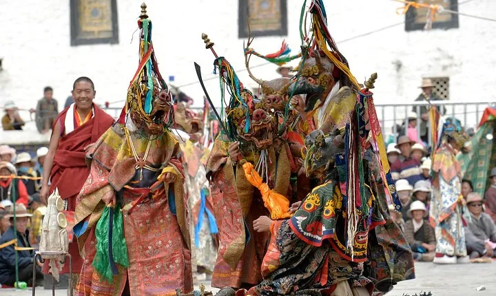 6-Day Private Lhasa Gyantse Shigatse Tour