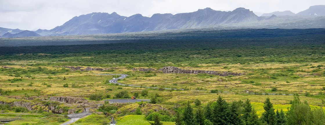 Golden circle and lava cave day-tour