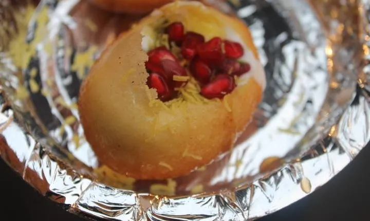Full day Taj Mahal tour with Street Food walk