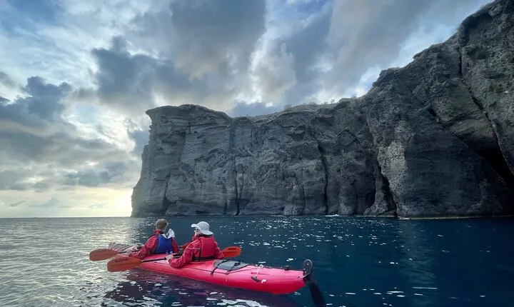 Santorini Sea Kayak - South Discovery, Small Group incl. Sea Caves and picnic