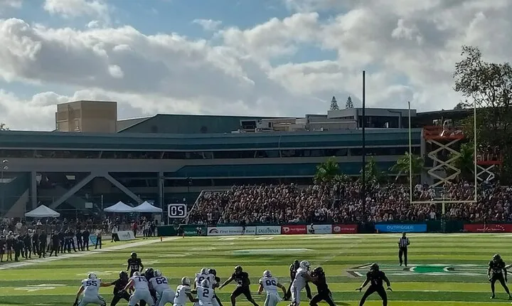 University of Hawaii Rainbow Warriors Football Game Ticket