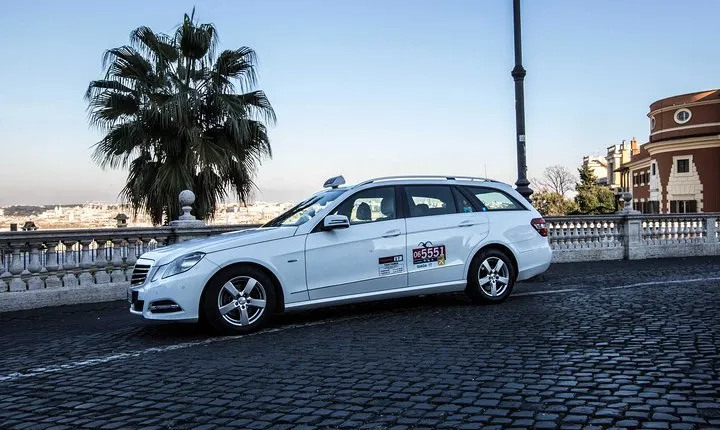 Rome by Night: Taxi City Tour