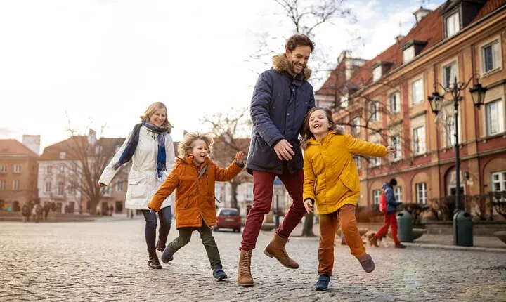 Family Tour of Warsaw Old Town with Fun Activities for Kids