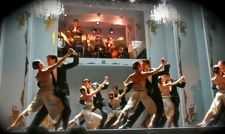 Buenos Aires Shore Excursion: Cafe de los Angelitos Dinner and Tango Show