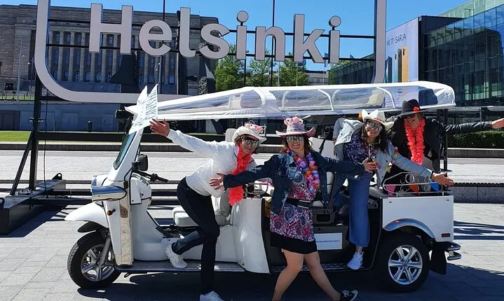 Private TukTuk guided tour in Helsinki 1,5 hours