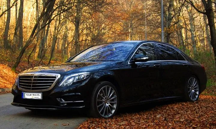 Private one way transfer from/to Barcelona airport to/from hotel