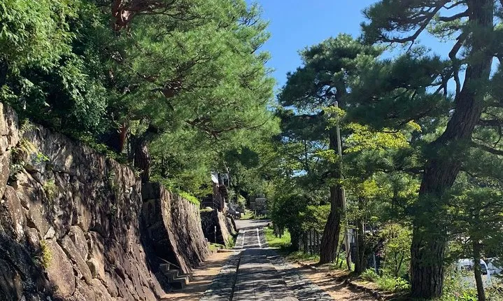 Higashiyama walking course in Takayama city guide (About 70 min)