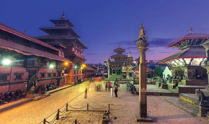 Private Half-Day Bhaktapur and Changu Narayan Temple Tour