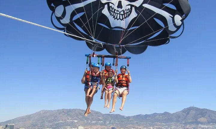 Parasailing in Fuengirola - The Highest Flights on the Costa