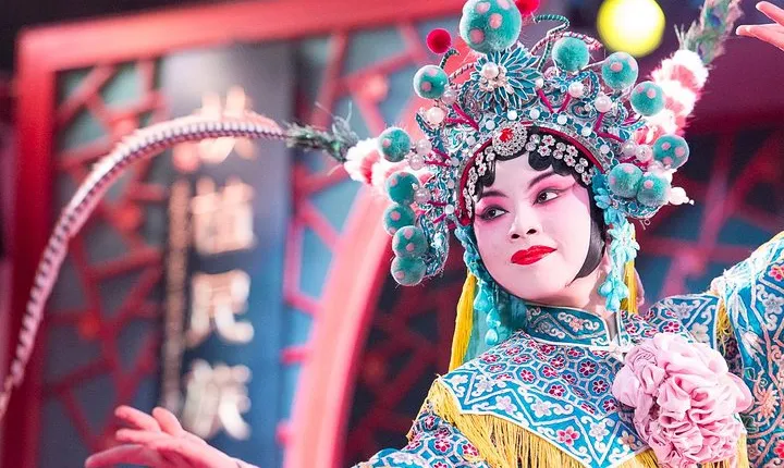 Beijing Night Tour Of Peking Opera Show Including Private Transfer
