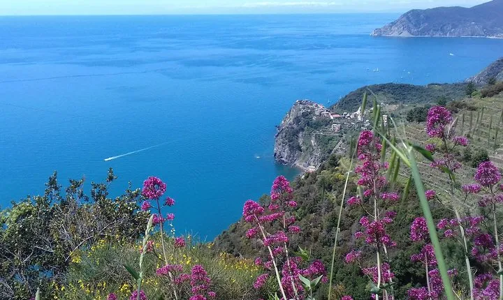 Cinque Terre unforgettable hiking experience