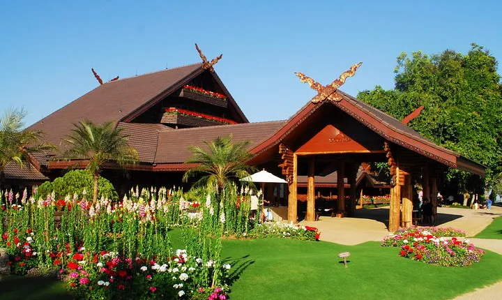 Half-Day Chiang Rai : Doi Tung Royal Projects & Ethnic Minorities
