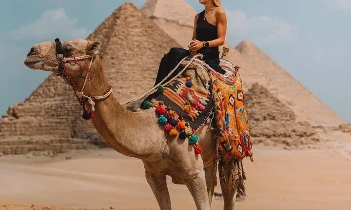 VIP Private Day Tour Giza Pyramids, Memphis and Sakkara Pyramids