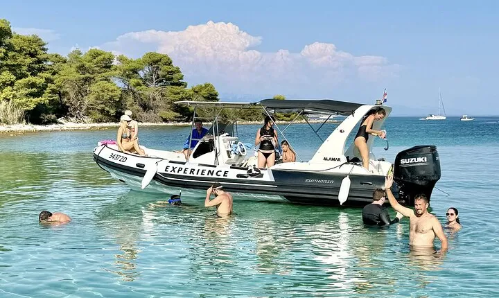 Island-Hopping, Swimming & Snorkeling SpeedBoat Tour from Zadar