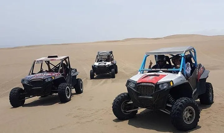 UTV in the desert of Lima