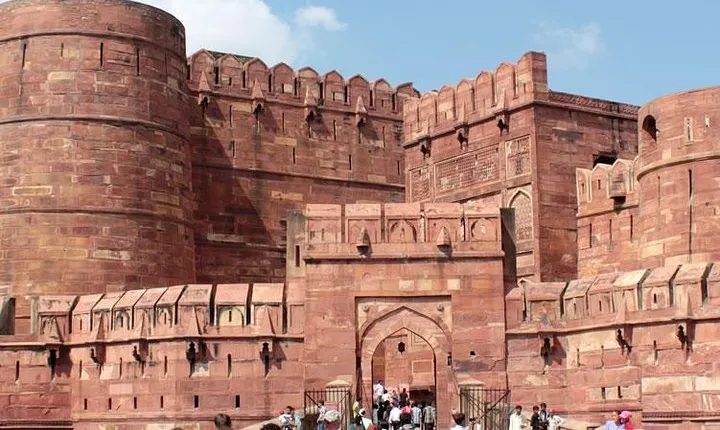 Authentic Same Day Agra Tour with Private Transfer and licensed Tour Guide