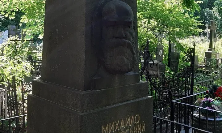 Mysteries of Baikove Cemetery Private Guided Tour