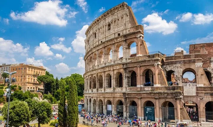 Rome’s Colosseum, Roman Forum & Palatine Hill: VIP Guided Tour