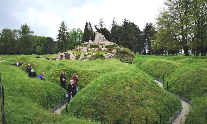 WW1 Somme Battlefield - Thiepval, Beaumont Hamel - Day trip from Paris (3/7 pax)