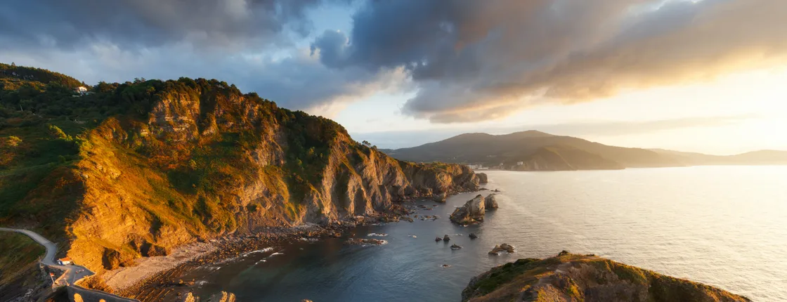 Private sightseeing tour from Bilbao to San Sebastian