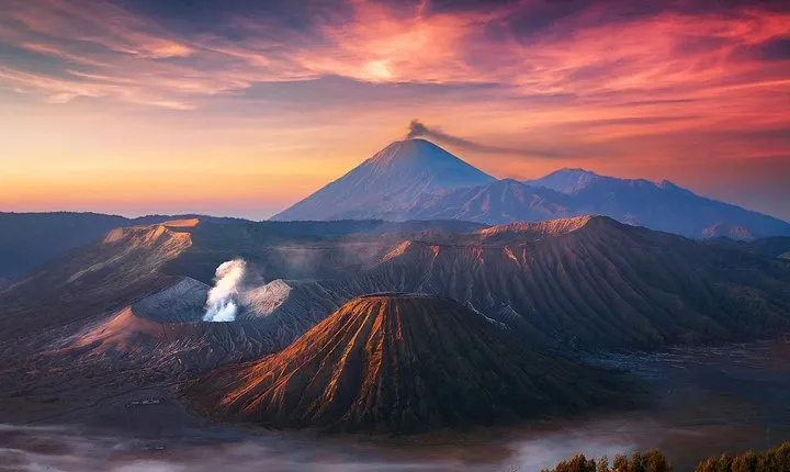 1Day - Bromo Sunrise Madakaripura via Surabaya
