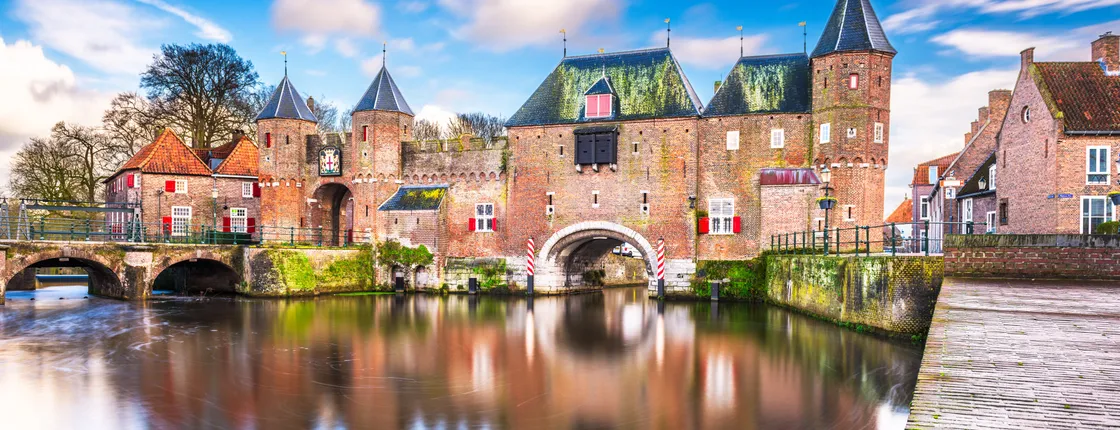 Self guided tour with interactive city game of Amersfoort