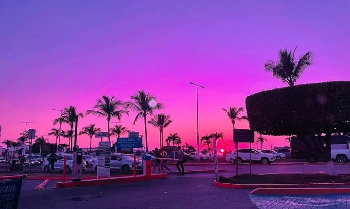 Travel from Guadalajara to Puerto vallarta shopping mall galleries