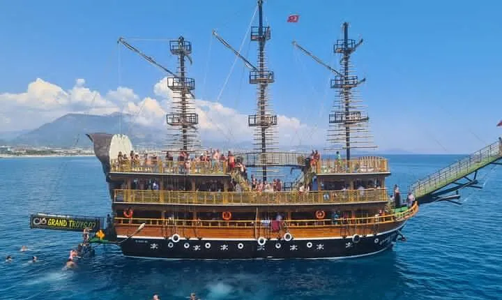 All Inclusive Pirate Boat Trip in Alanya