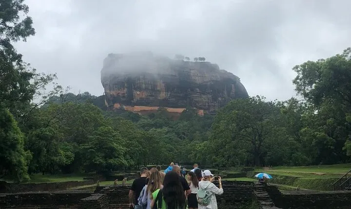 Sigiriya & Dambulla City Tour