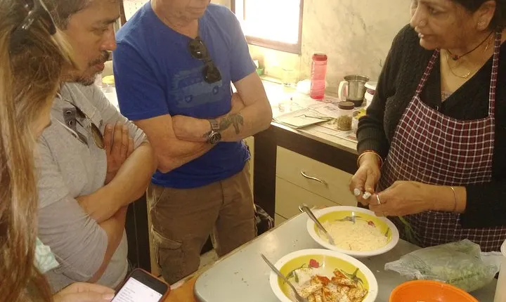 Experience Indian Food: Learn To Cook In Agra with full meals