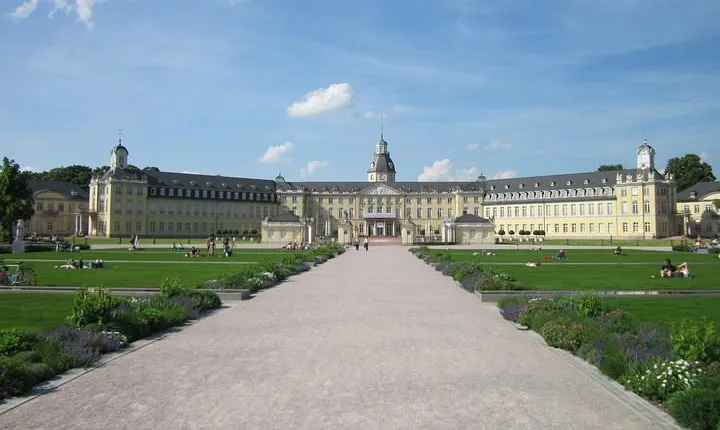 Karlsruhe Walking Tour