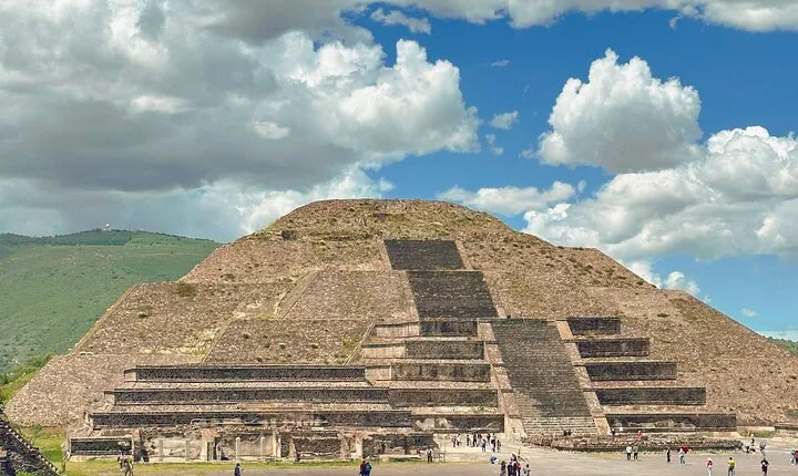 Teotihuacán Pyramids Private Tour From Mexico City