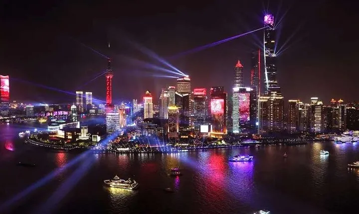 Shanghai Private Night Tour with Dim Sum Dinner