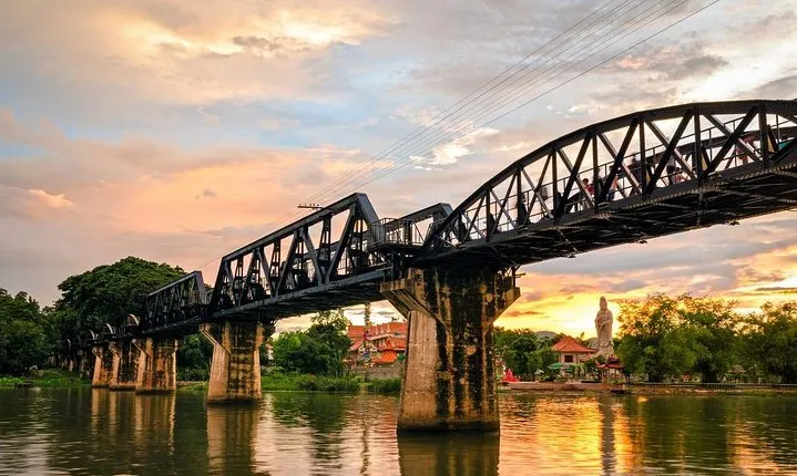 Bangkok: Bridge on the River Kwai and Thailand-Burma Railway Tour