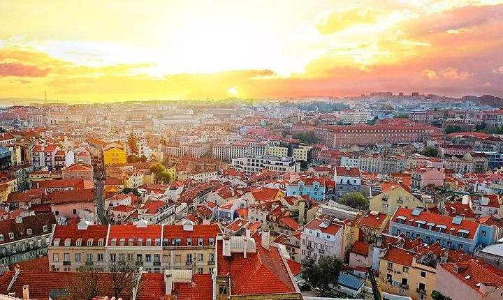 Self-Guided Audio Tour - Lisbon on Wheels: the capital of the sea
