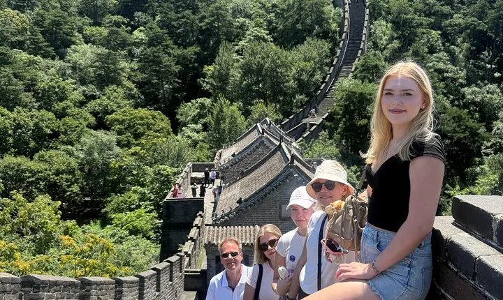 Mutianyu Great Wall, Ming Tombs Ding Ling and Sacred Way Day Tour