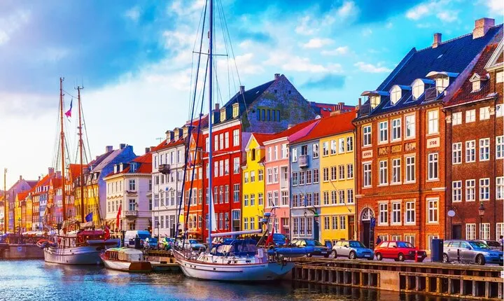 Copenhagen Little Mermaid Exploration Game and Self-Guided Tour