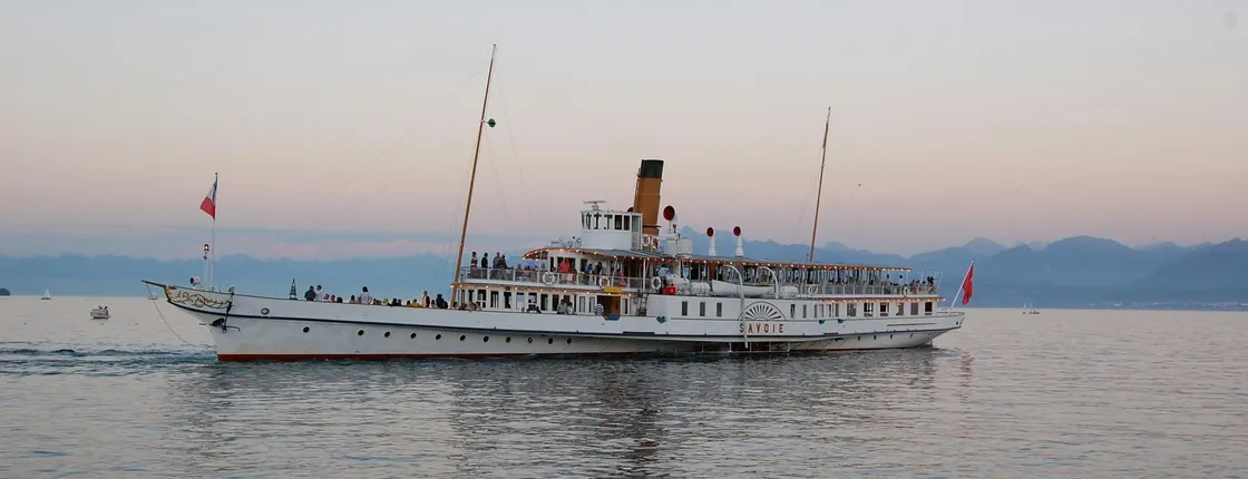 Geneva Grand Tour on a Historic Paddle Steamer