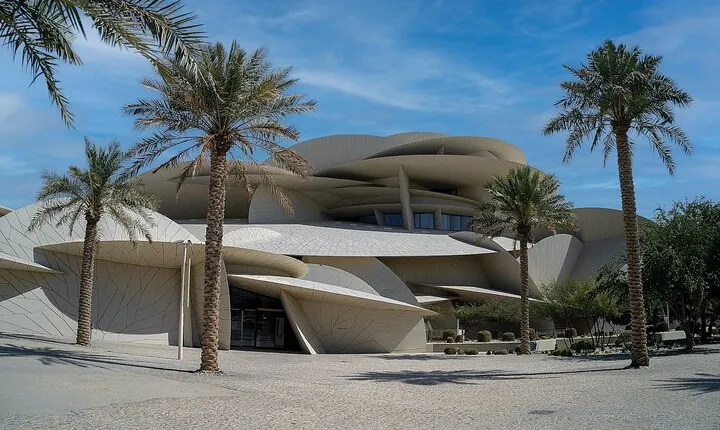 8 Hours Private Combo Doha City and West of Qatar Tour 