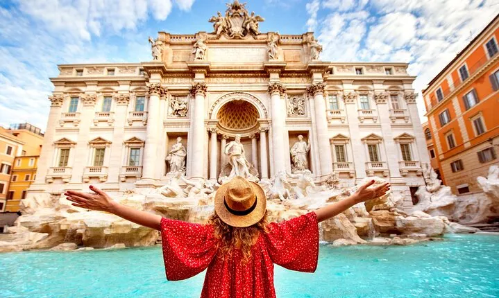 Classic Rome Tour: Piazzas, Pantheon, & Timeless Ruins