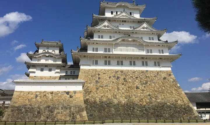 Full-Day Private Guided Tour to Himeji Castle