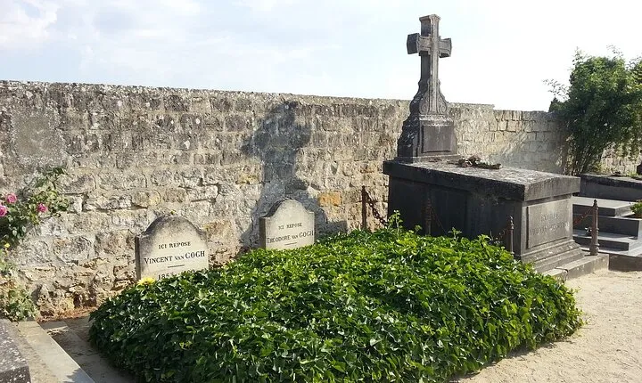 Private day trip from Paris to Auvers-sur-Oise with local driver