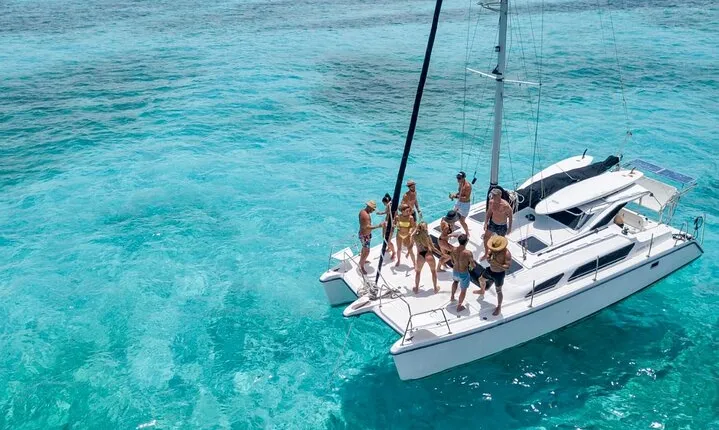 Isla Mujeres Private Catamaran, Cruising, Snorkeling having Fun!!