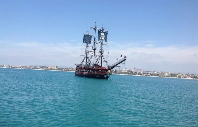 Kemer Pirate Boat Trip with transfer from Belek