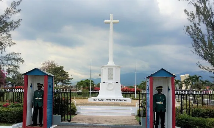 National Heroes of Jamaica and National Gallery Sightseeing Tour from Ocho Rios