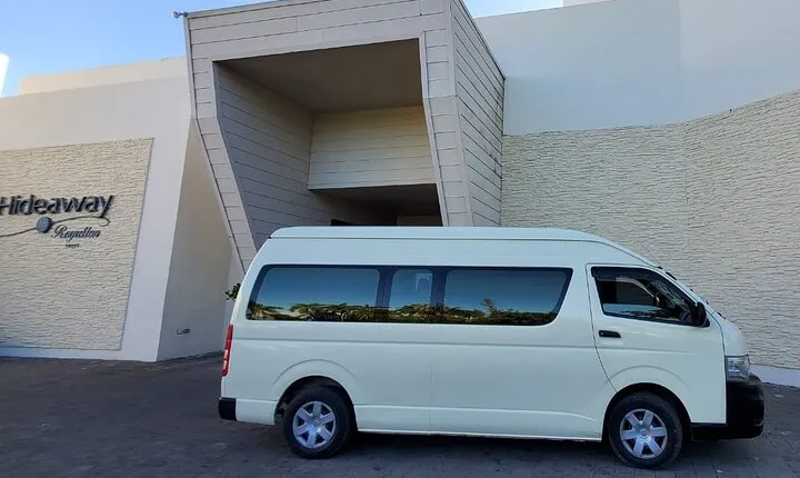 Private Round Trip Airport Transfer from Montego Bay to Negril
