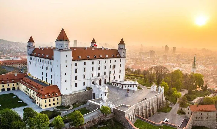 3 Capitals - from Vienna to Bratislava & Budapest Private Tour