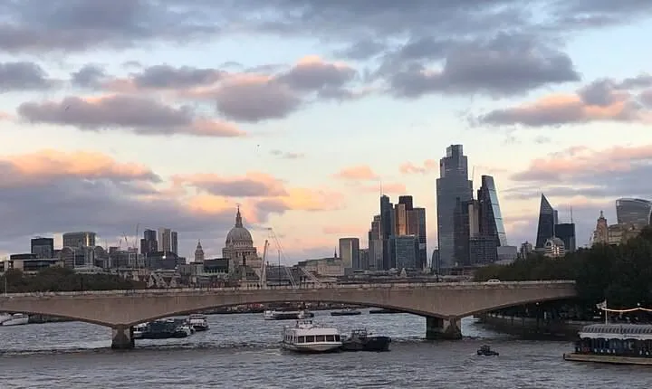 Walking Tours - Sights of London- price includes upto 10 people