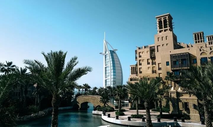 Modern Dubai Tour: Heritage to High Rises – Shared Guided Tour