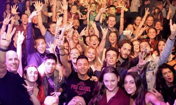 Pub Crawl Barcelona by EVOLVE The BEST night experience